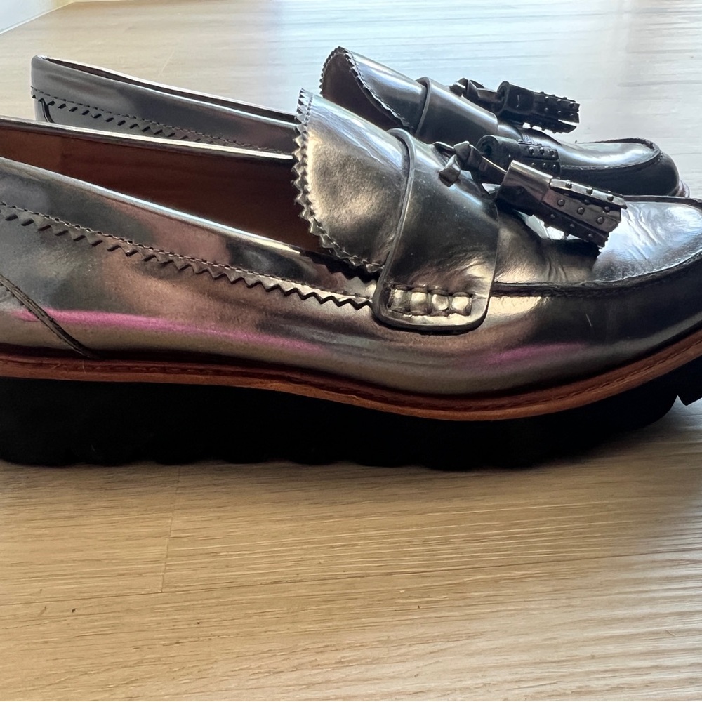 Coach women Leather Loafers - Picture 2 of 3